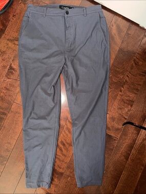 Cuts AO Men's Gray Jogger Pants
